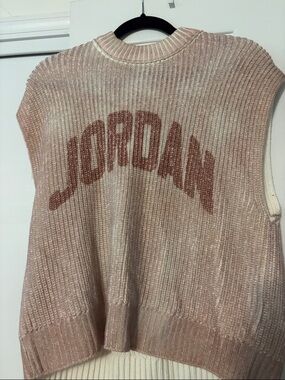 Jordan Ribbed Crewneck Sweater Vest in Dusty Rose